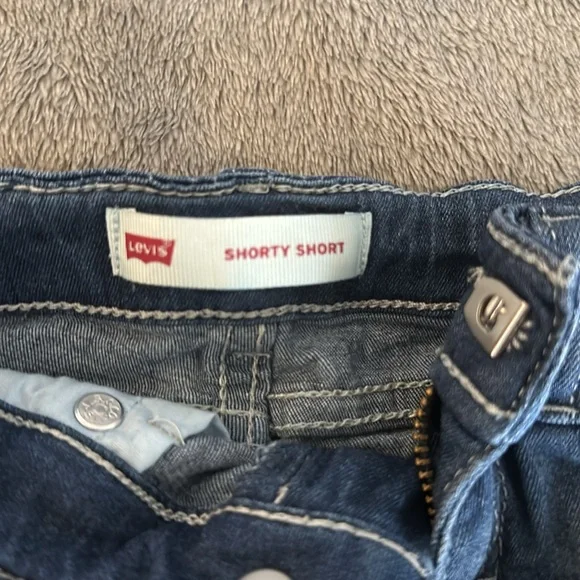 Levi’s Jean Shorty Shorts Size 18m - Picture 4 of 4